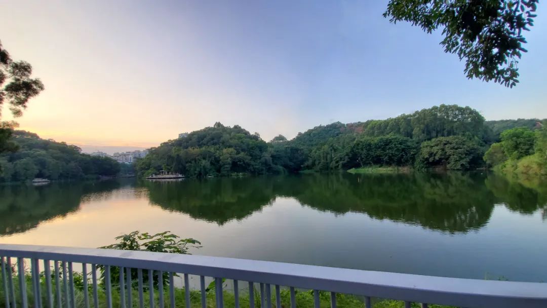 白云金沙瑞府143㎡~143㎡，平层+叠墅