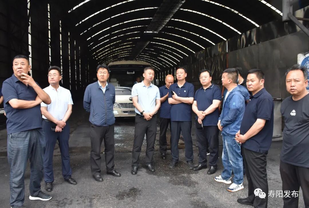 山西晋中 寿阳县委副书记,县长彭超调研307国道示范段建设和石太高铁