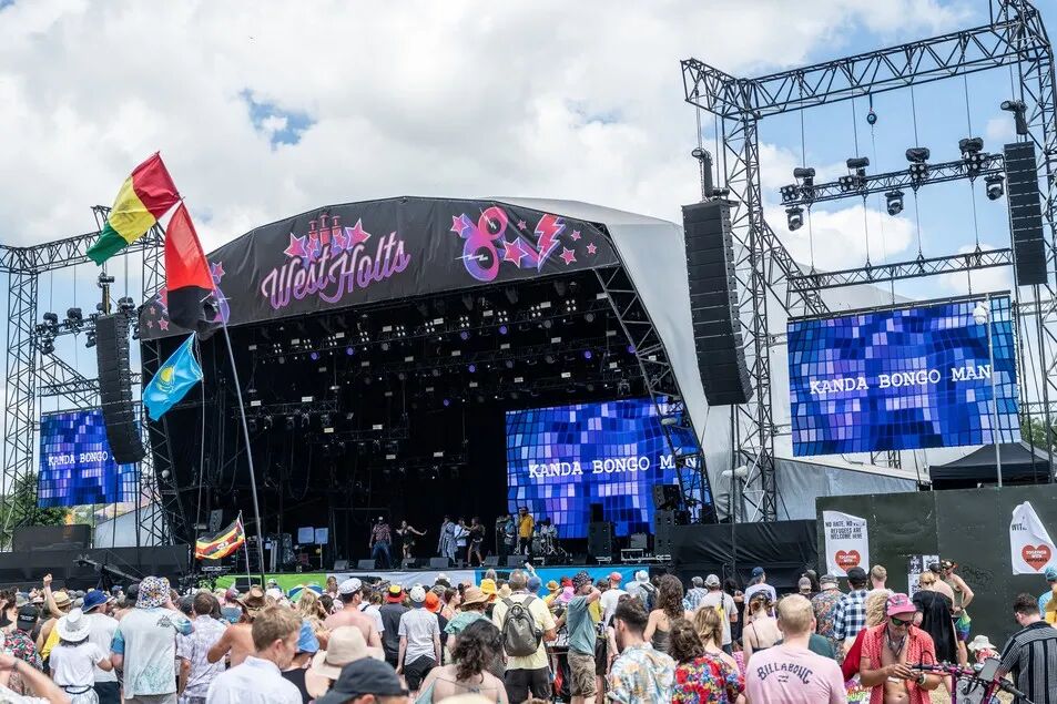 全球最大露天音乐节2023glastonbury数十万乐迷忘情狂欢