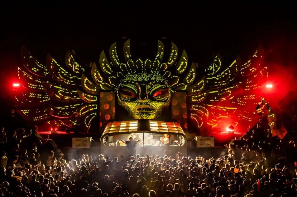 全球最大露天音乐节2023glastonbury数十万乐迷忘情狂欢