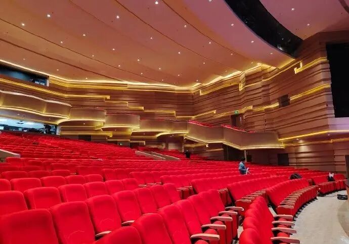 回天蟾看好戏上海天蟾逸夫舞台扩声系统全新升级