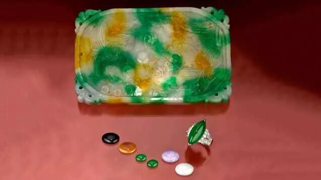 翡翠生锈了？别逗了，那是“洒金”翡翠