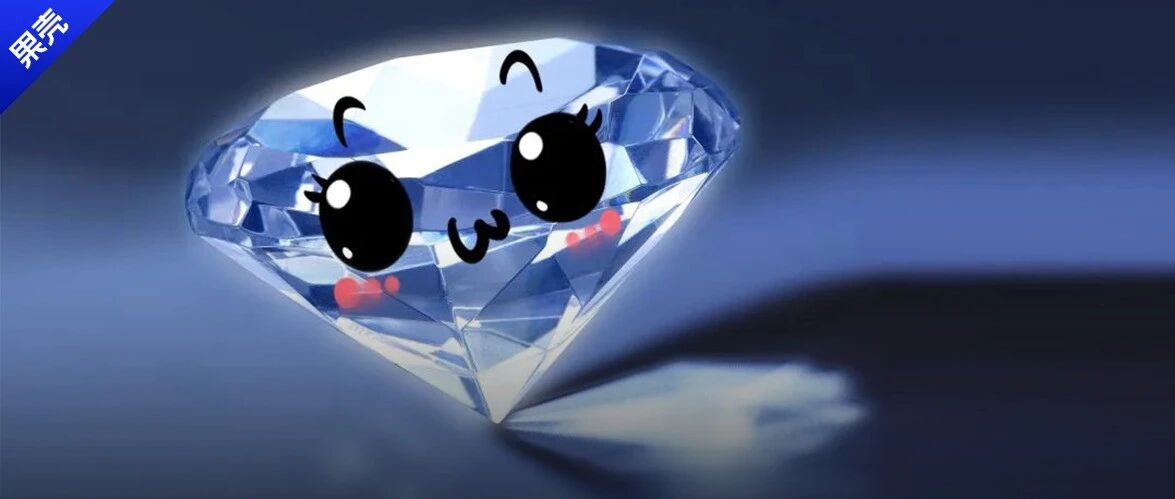 护士们都围过来，没见过刚满月的孩子长成网红脸