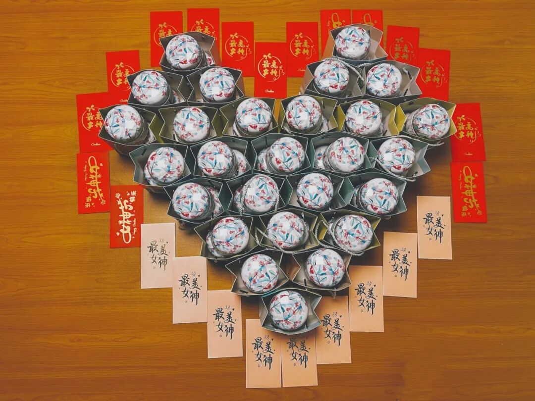 春風(fēng)搖曳女神節(jié)！鷹眼科技祝各位女神們節(jié)日快樂(lè)