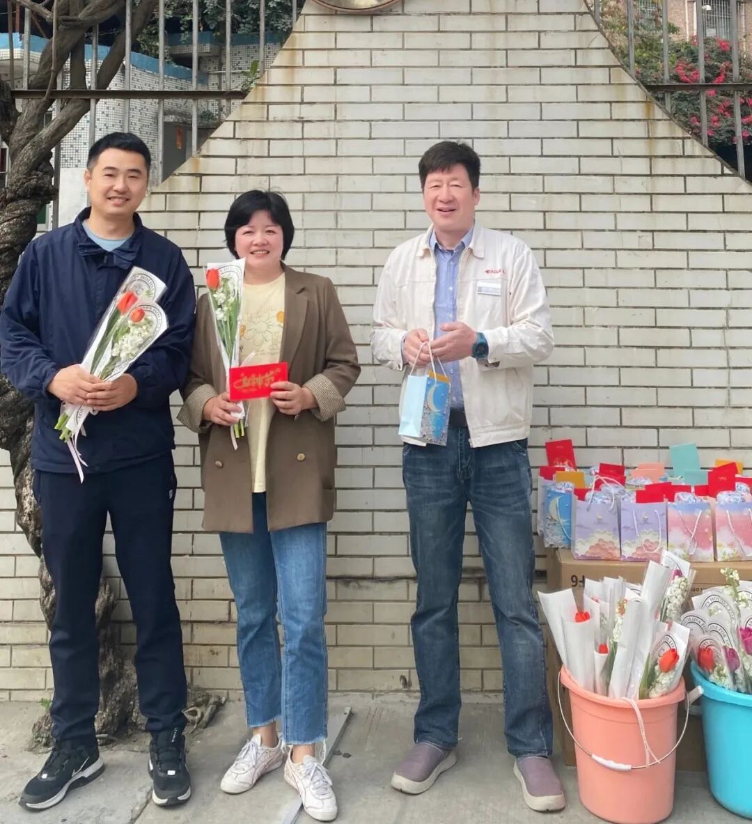 春風(fēng)搖曳女神節(jié)！鷹眼科技祝各位女神們節(jié)日快樂(lè)