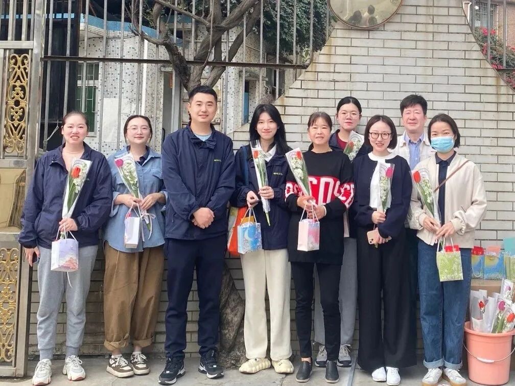 春風(fēng)搖曳女神節(jié)！鷹眼科技祝各位女神們節(jié)日快樂(lè)