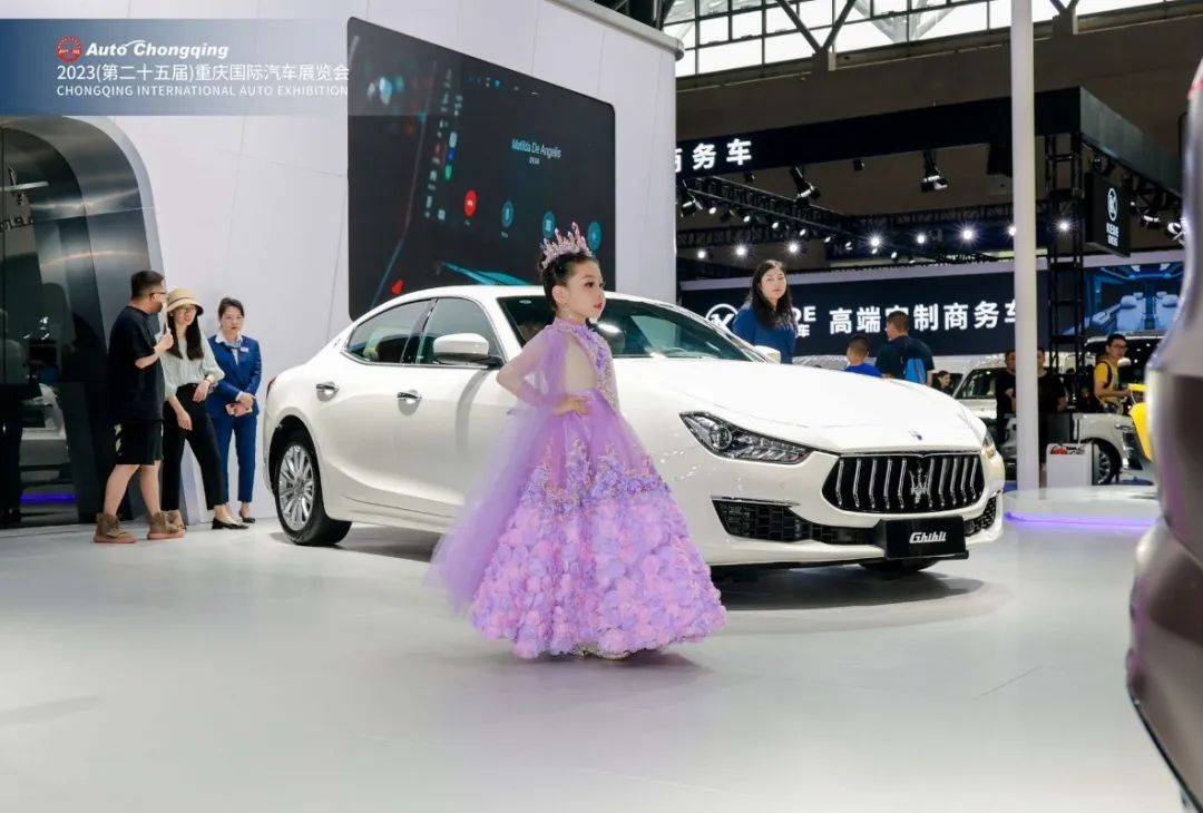 太太太太酷了!重庆国际车展「少儿车模大秀」邀你见证视觉盛宴