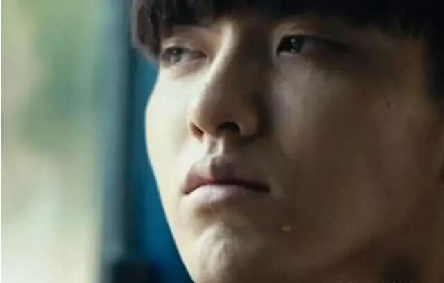 这些明星的哭戏太尴尬，刘亦菲像打喷嚏，杨颖成功把我逗乐了！