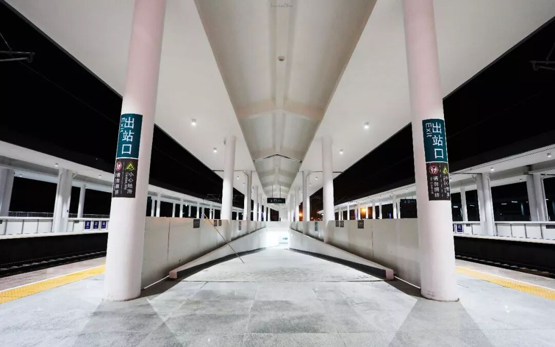 超级壮观:昨夜千人奋战!龙岩火车站新站台今日正式启用啦