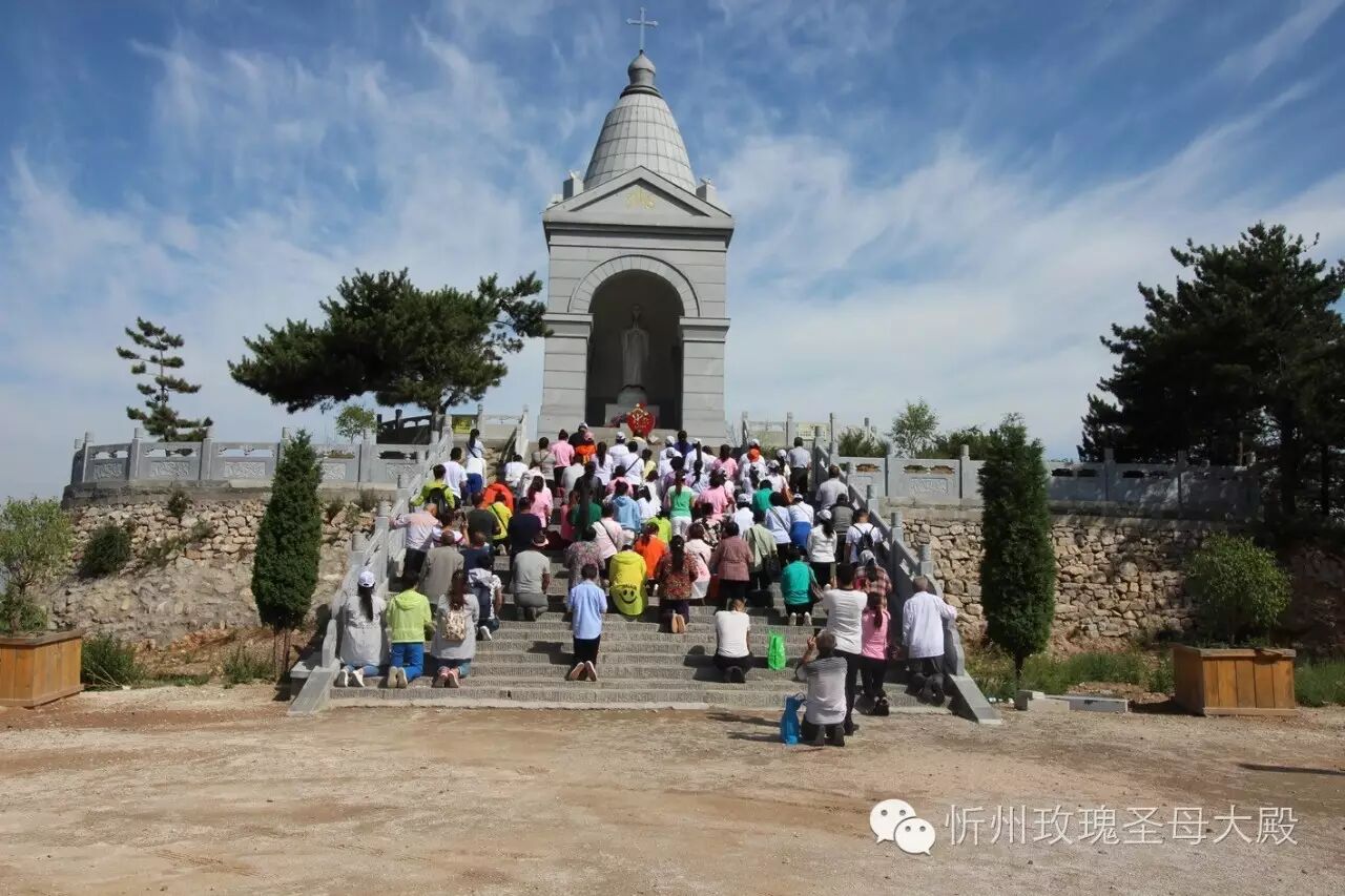 天主教山西朝圣地:"两山一园"欢迎您