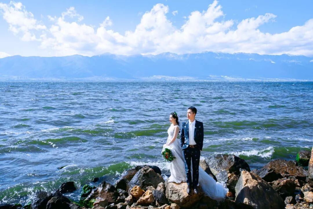 最流行四种主题婚纱照趣味浪漫场景更具故事性