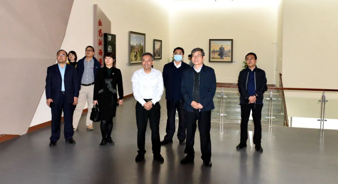 校党委书记阿拉坦仓、副校长张海峰赴江西师范大学调研