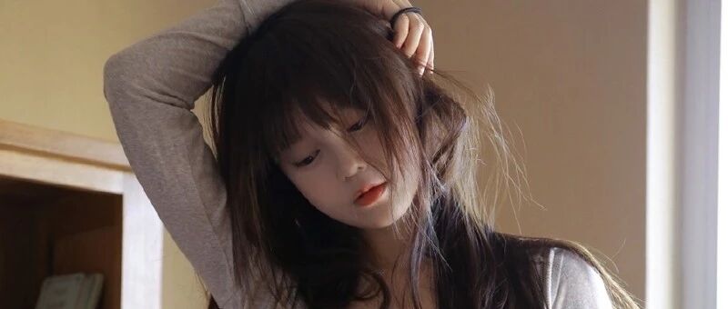 搞笑GIF：姑娘你别让我遇到你，不然我抗你回家做媳妇