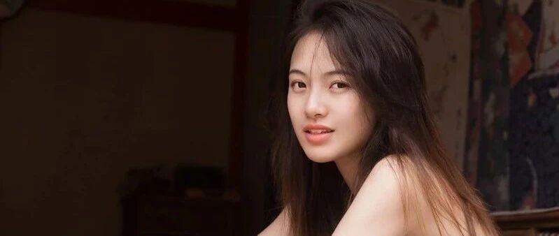 搞笑GIF：你就像天鹅一样美丽，不过就是有点脱毛！