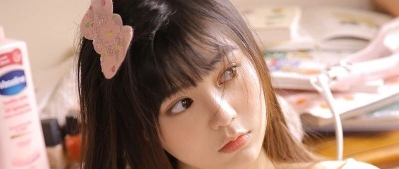 搞笑GIF：姑娘你坐的这轿子，怎么有点笼子的感觉呢