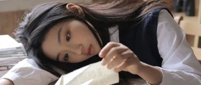 搞笑GIF：有这样么一个女人在家等你，再累也不感觉累了