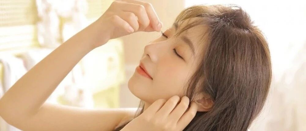 搞笑GIF：看着这样的屏保，强迫症都犯了！