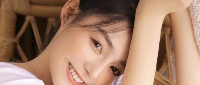 搞笑GIF：好看的妹子都是别人的媳妇，只有贤惠的才是自己的老婆