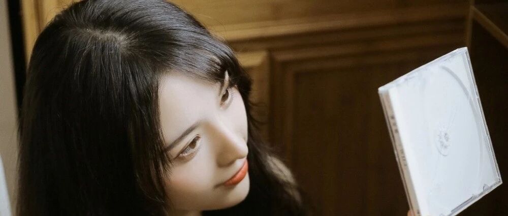 搞笑GIF：表妹非要体验一下漂移的感觉，我只好满足她了