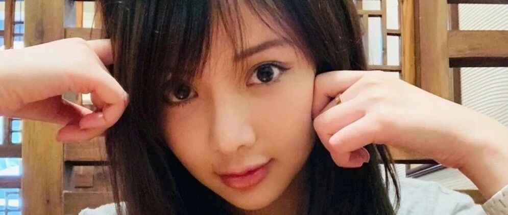 搞笑GIF：大哥你再这样玩下去，迟早女朋友会分手的