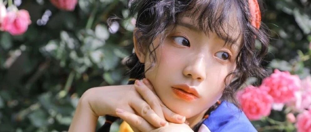 搞笑GIF：​自行车：老子上路的时候，清朝还在呢