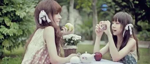 搞笑GIF：车是好车，就是走这条路有些委屈了