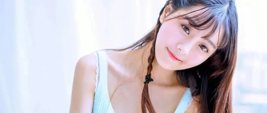 搞笑GIF：​在女司机面前，就没有什么路是不能过的！