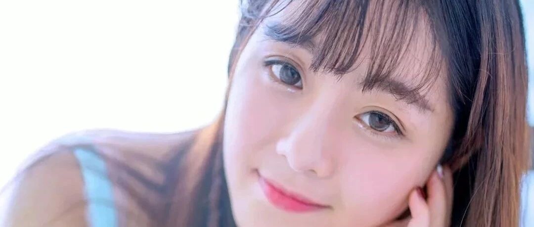 搞笑GIF：说好的分手后，要祝福彼此的幸福呢！