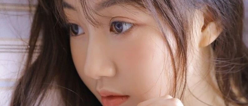 搞笑GIF：昨晚成功表白的女朋友，我是不是可以在校园横着走了