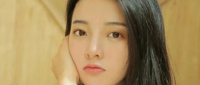 搞笑GIF：半夜惹女朋友生气，然后她又要变身了