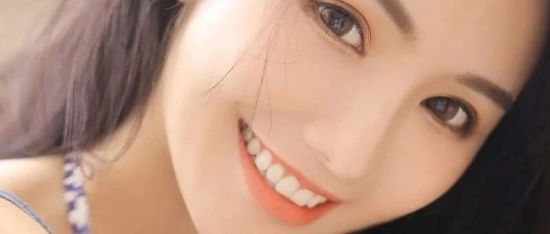 搞笑GIF：美颜太强大了，原来漂亮小姐姐是这样来的