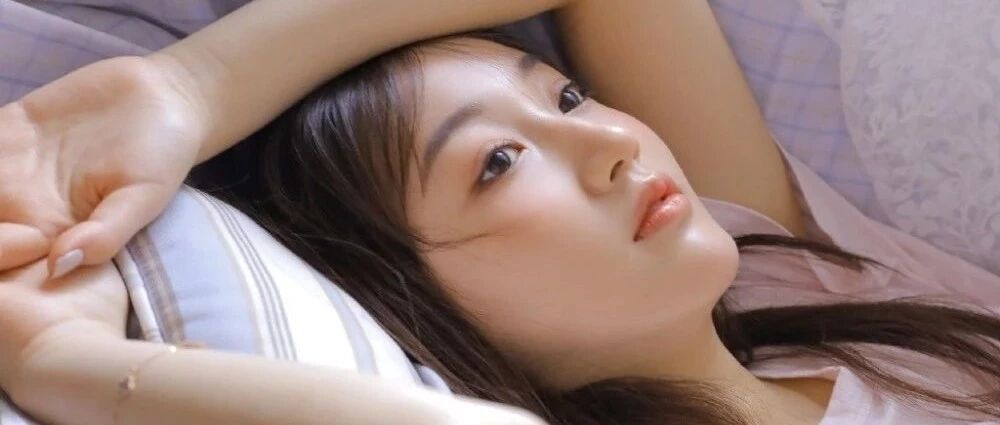 搞笑GIF：小子当上老板了，你们认识吗？