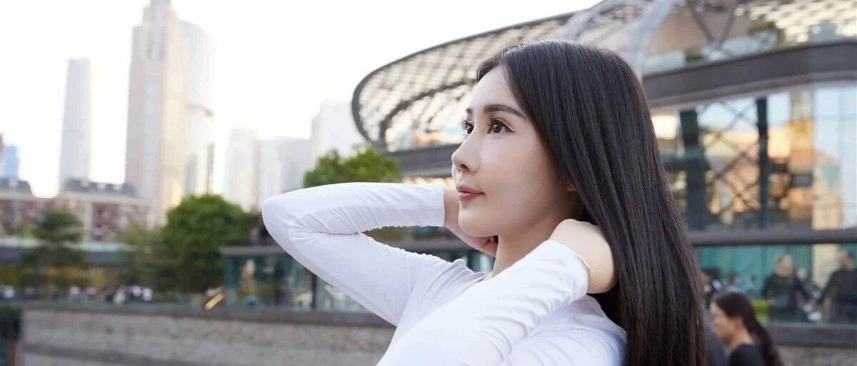 搞笑GIF：四川的变脸已经有了，湘西的同学赶紧努力吧​