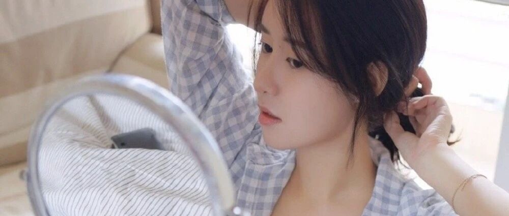 搞笑GIF：大哥，救你这样撩妹，这辈子也别想找到 女朋友​