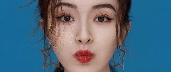 搞笑GIF：小鱼：大哥，你赶紧杀了我吧，我真的太痛苦了