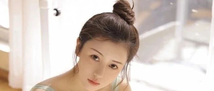 搞笑GIF：我发现很多健身的姑娘身上都有纹身，这是为什么？