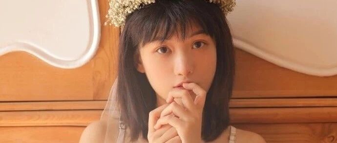 搞笑GIF：男骑士除了帅一无所有，女骑士就不一样了