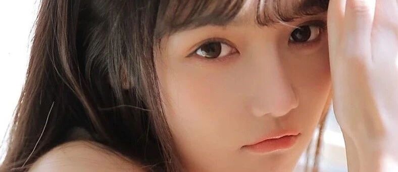 搞笑GIF：一个小时了，啥时候是个头啊，闪的眼老疼了