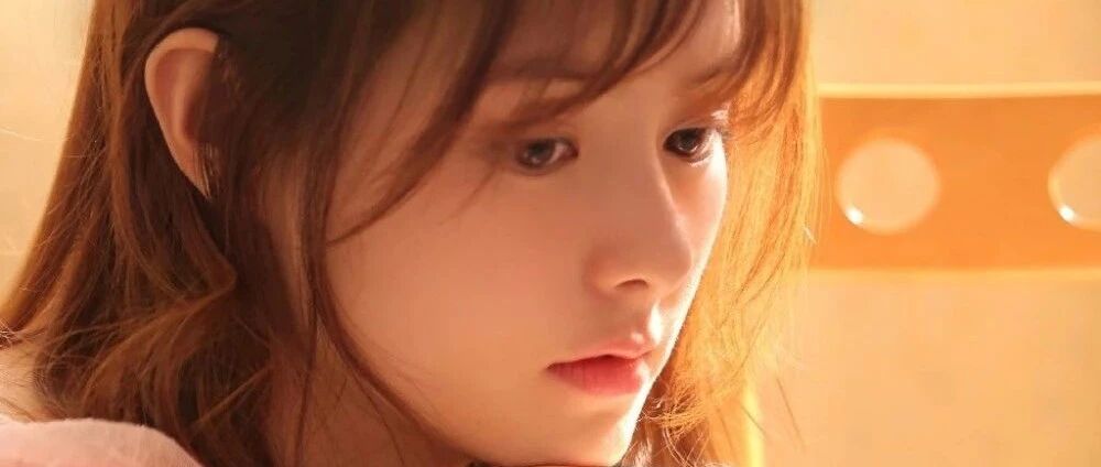 搞笑GIF：哥们，你这舞步跳得比广场舞大妈好！