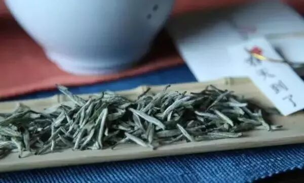 用喝茶的时光，把握好自己的空杯和适度！