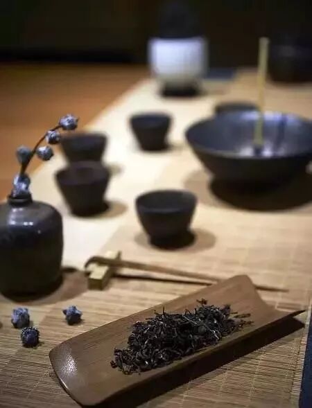 人生如茶，“空杯”才是最高境界