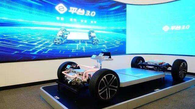 【热点】纯电动汽车800V是蜕变？还是哗众取宠？800V电驱动系统详细解析！的图6