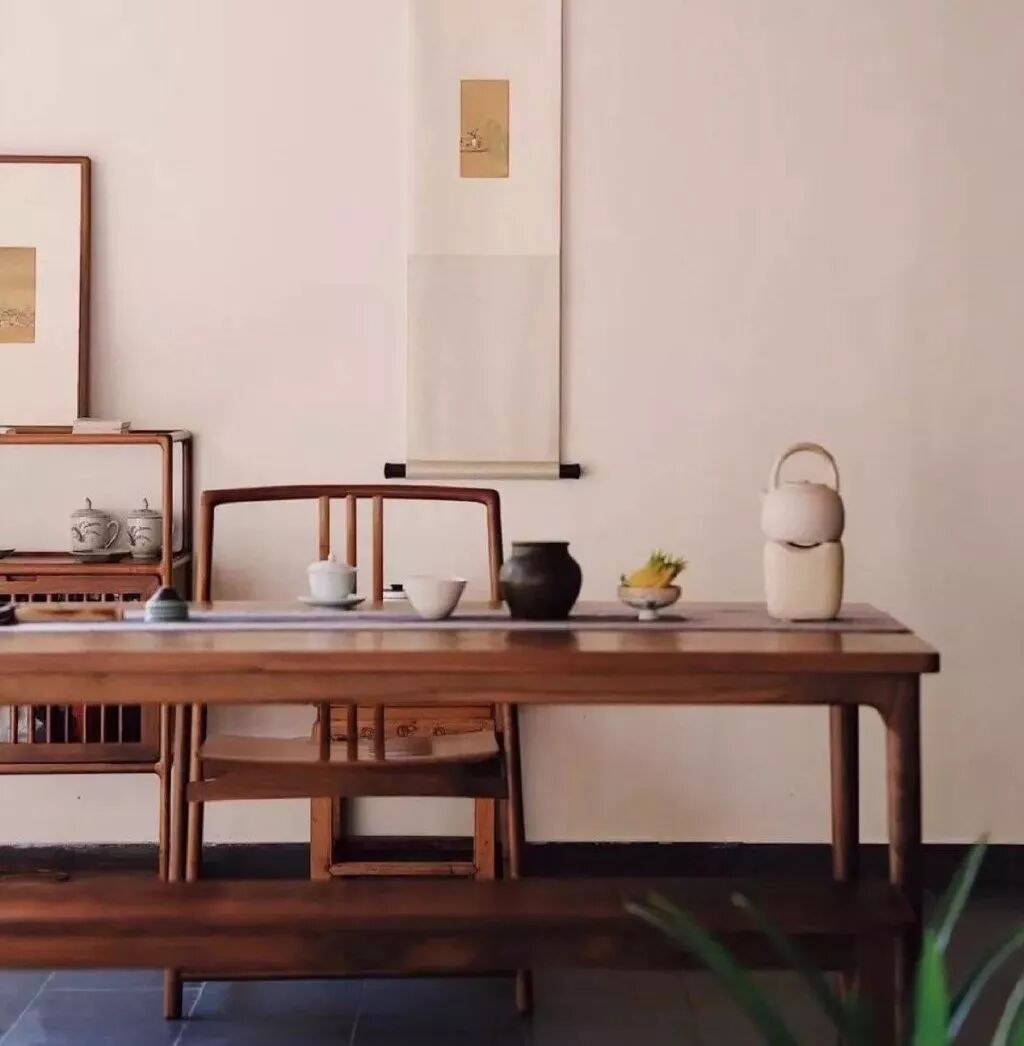 余生很贵，捧一杯茶，别与烂人纠缠！