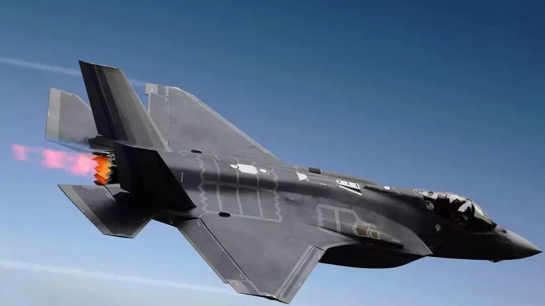 【6/11更新】F35战斗机为什么能在空中悬停？的图3