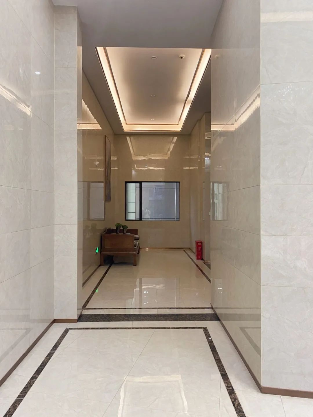 湖南建工东玺台星级精装入户大堂尊享荣耀人居典范