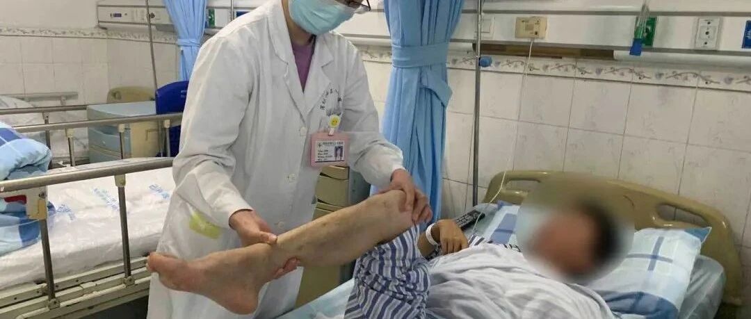 全球仅3000多例！小伙脑中布满虫子，竟因平常这个习惯……