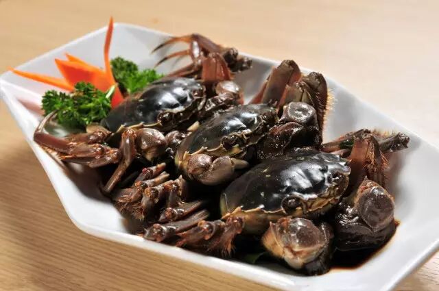 大纵湖醉蟹也是盐城三最之一.蟹个大黄多.