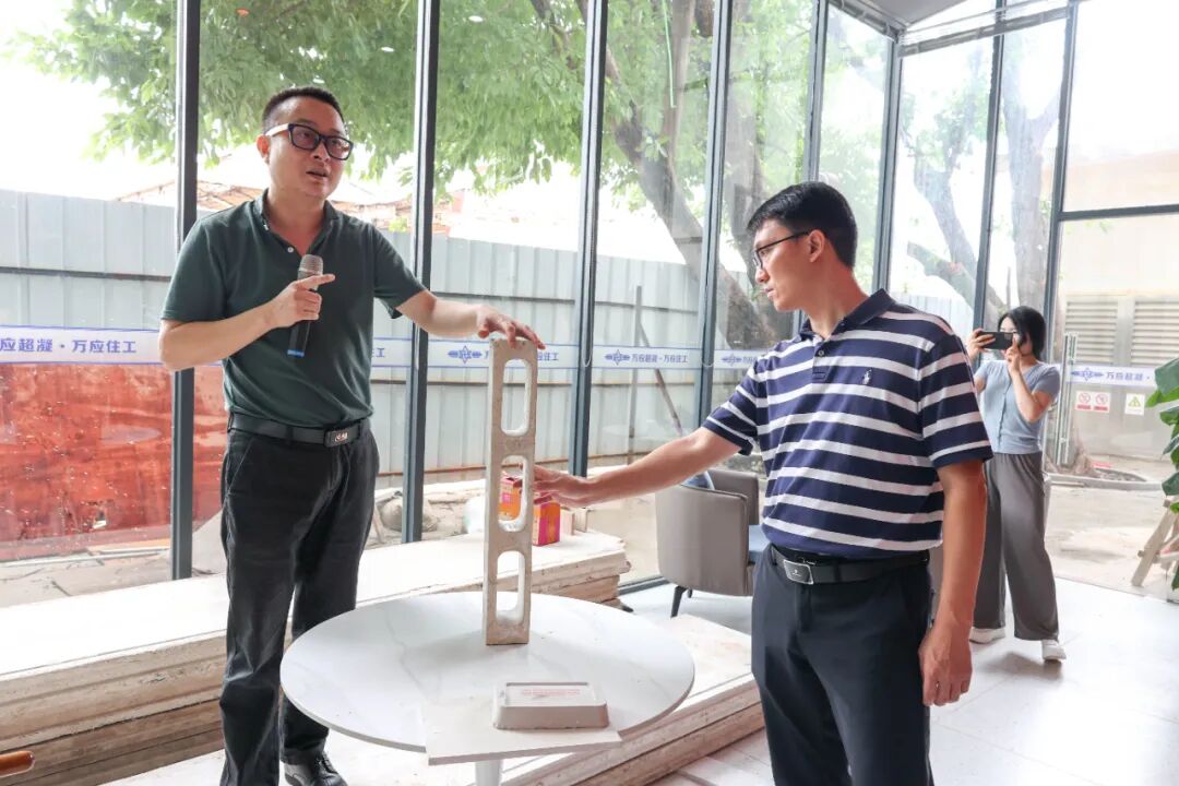 禅城区委区政府办公室副主任李有亮到鹰创园调研 - 鹰创园e·park