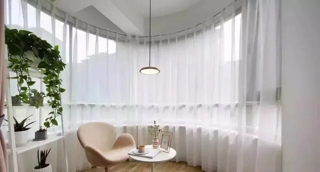 135㎡北欧风格，吸睛墨绿搭配高雅灰，打破常规，舒适完美