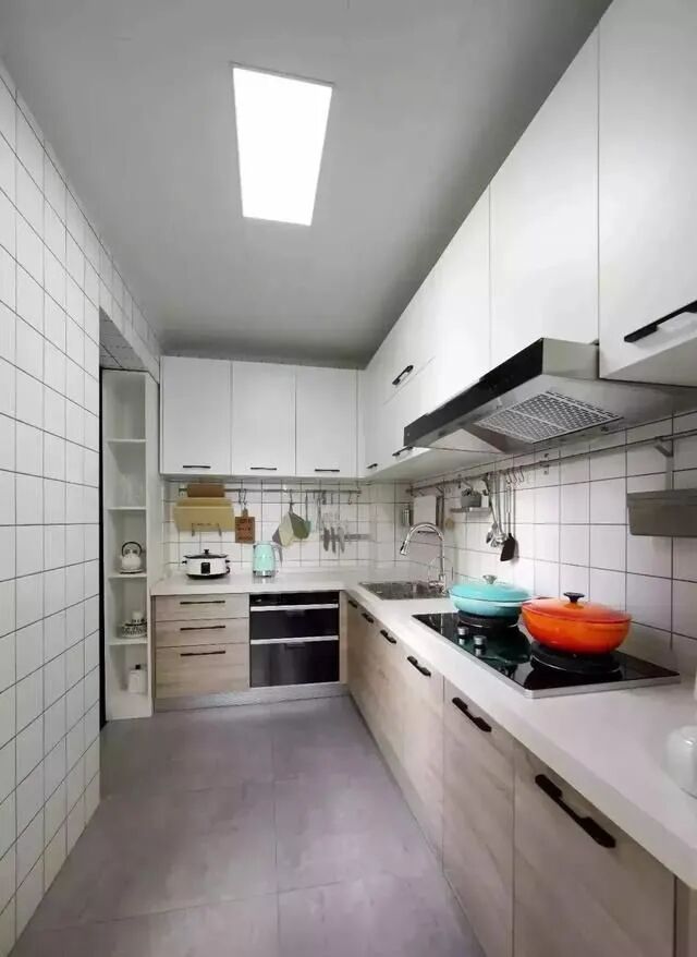 135㎡北欧风格，吸睛墨绿搭配高雅灰，打破常规，舒适完美